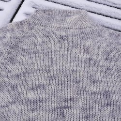 'My Raglan' sweater af Northern knitting tale