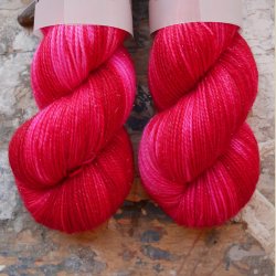 Sparkling Merino 'Sexy Santa' Gold