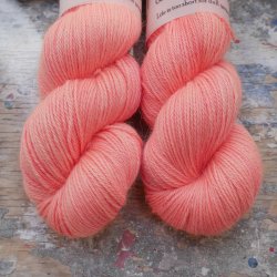 Silky Alpaca 'Baby Coral'