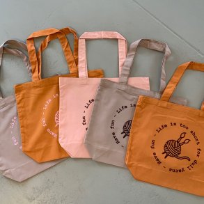 Mulepose 'Life is too short for dull yarn'