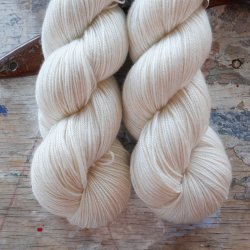 Silky Cashmere lace 'Natural' 100g/800m