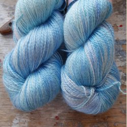 Pure Silk 600 'Knitting by the Sea'