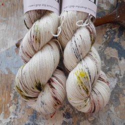 Sparkling Merino 'Winter Wonderland' Gold