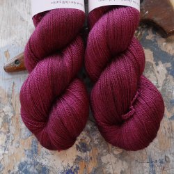 Silky Merino Lace 'Bourgogne'
