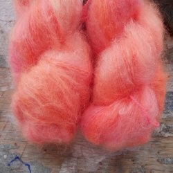 Chunky Mohair 'Baby Coral'