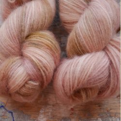 Blowy Alpaca 'Faded Rose' 