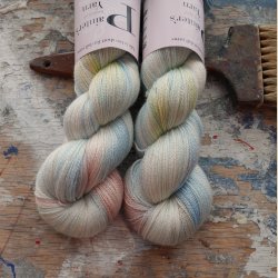 Silky Merino Lace 'Alice in Wonderland'